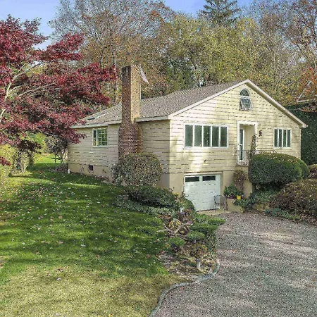 Luke'S Landing Villa
